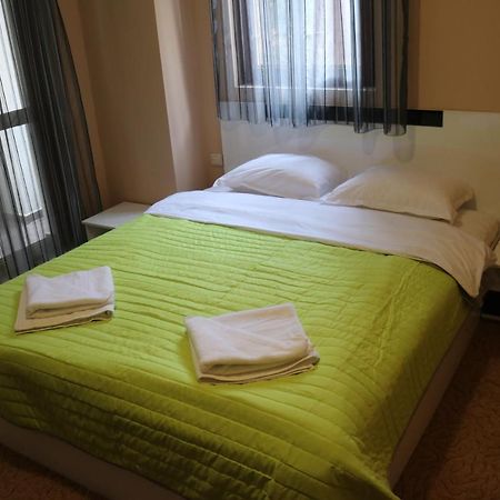 パンポロボWinter Аpartments Geroviアパートメント エクステリア 写真